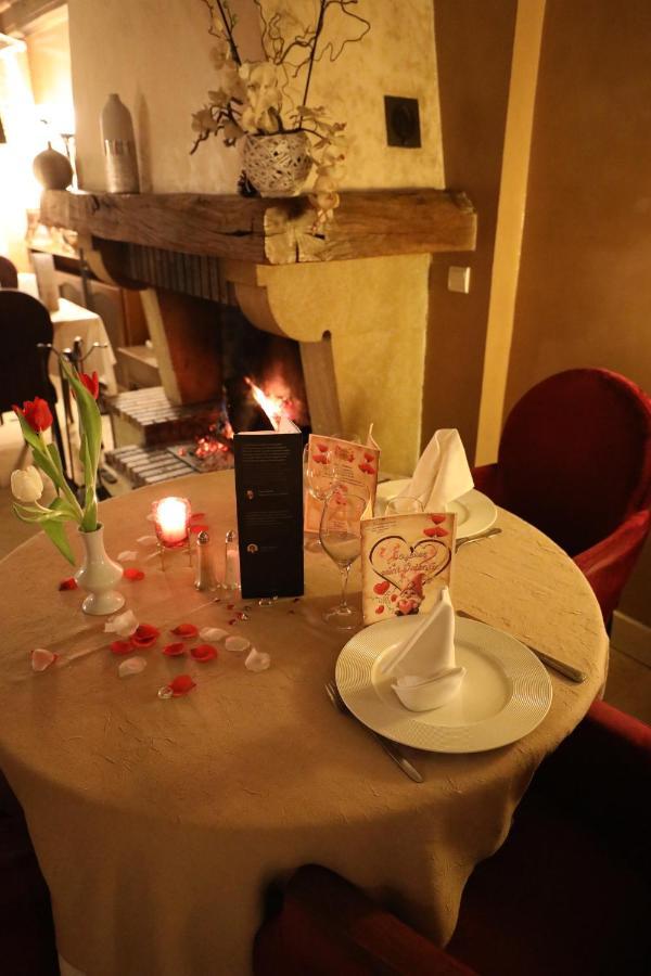 Hotel Logis Le Bourguignon Bèze Zewnętrze zdjęcie