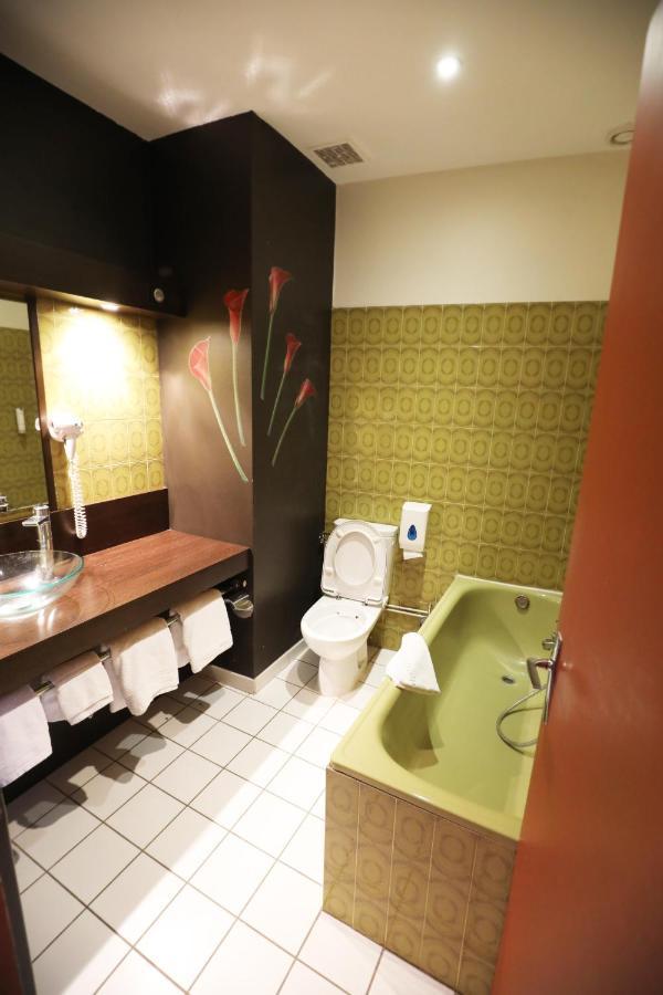 Hotel Logis Le Bourguignon Bèze Zewnętrze zdjęcie