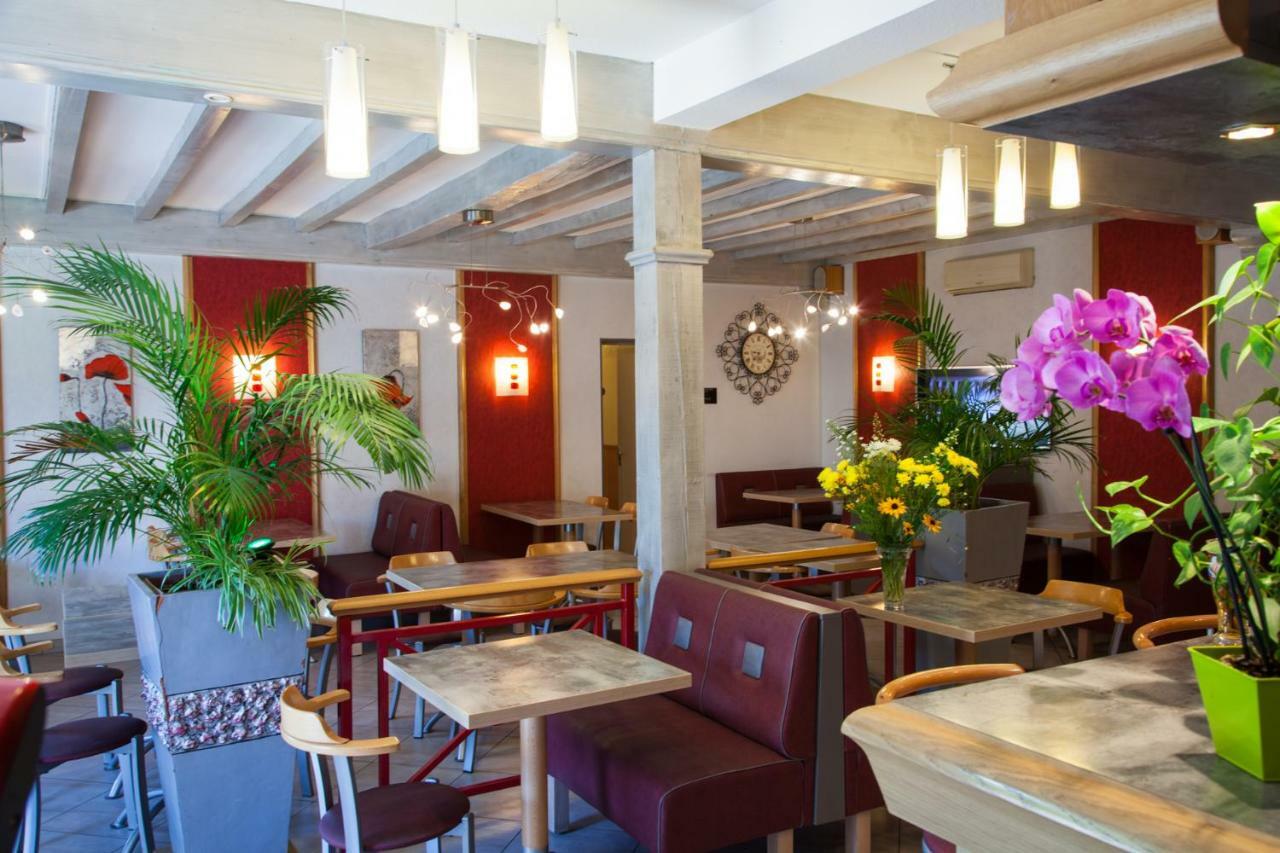 Hotel Logis Le Bourguignon Bèze Zewnętrze zdjęcie
